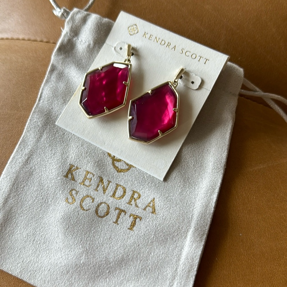 Kendra Scott Dax Gold Drop Earring